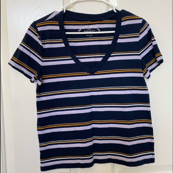 cutest striped V-neck - Picture 1 of 2